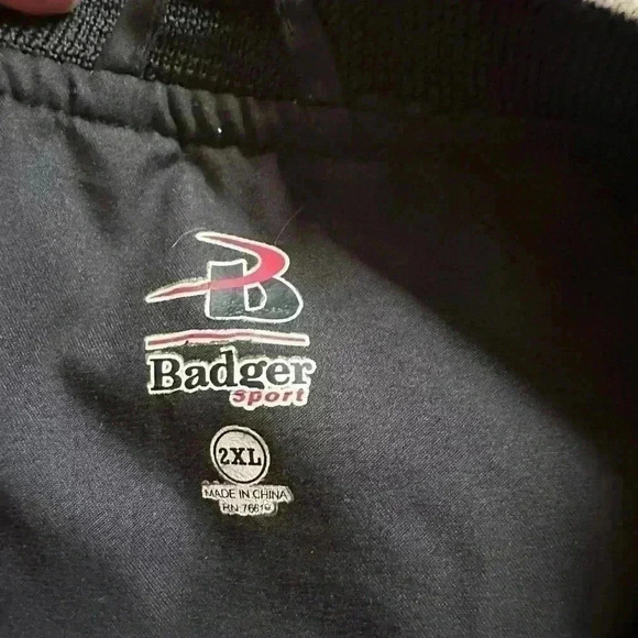 Badger Men’s Sz 2xL Black Pullover Lined. Cuffed. V-neck - Picture 5 of 6